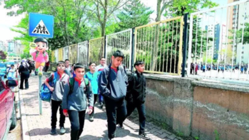 MEB'den yapay zeka destekli öğrenci takip sistemi