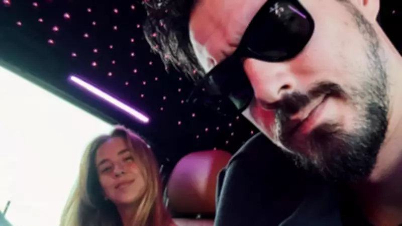 Mert Yazıcıoğlu ve Zeynep Artukmaç'tan ilk özçekim paylaşımı