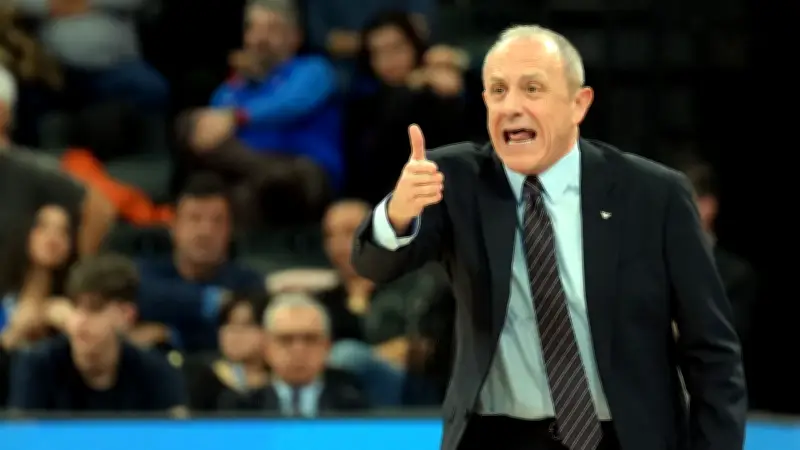 Milano'da Ettore Messina dönemi sona erdi: İtalyan devi yollarını ayırdı