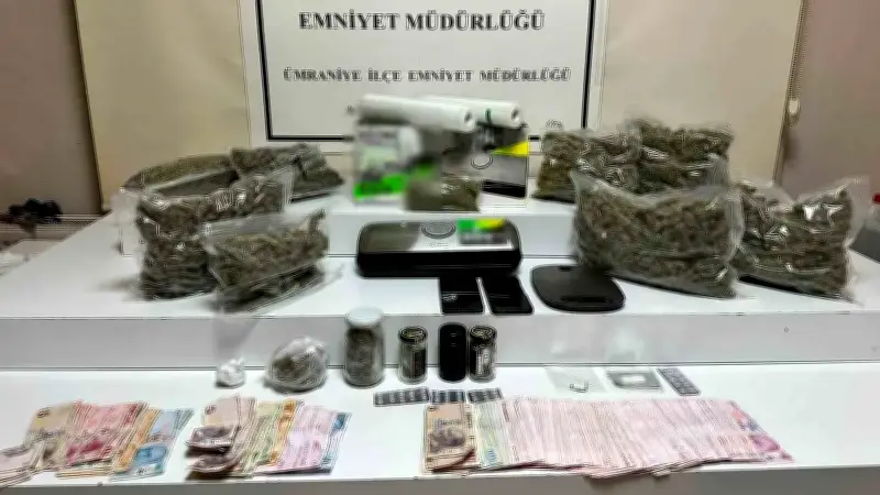 Ümraniye'de Zula Evine Narkotik Operasyonu: 4 Tutuklama