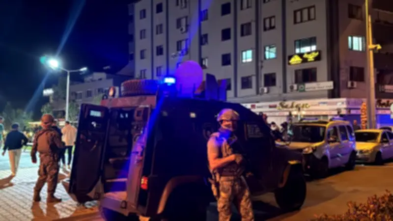 Muğla'da KADES ihbarına silahlı saldırı: 1 polis, 2 kişi ağır yaralı