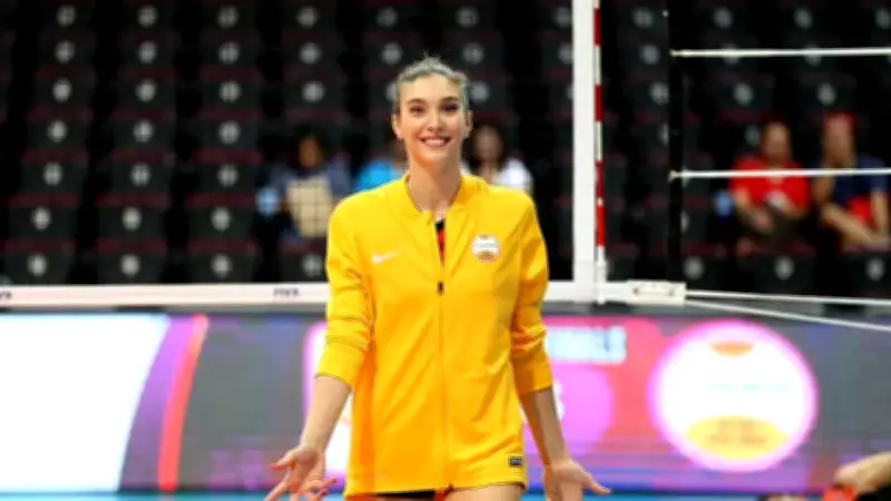 Naz Aydemir Akyol, VakıfBank'a Geri Döndü