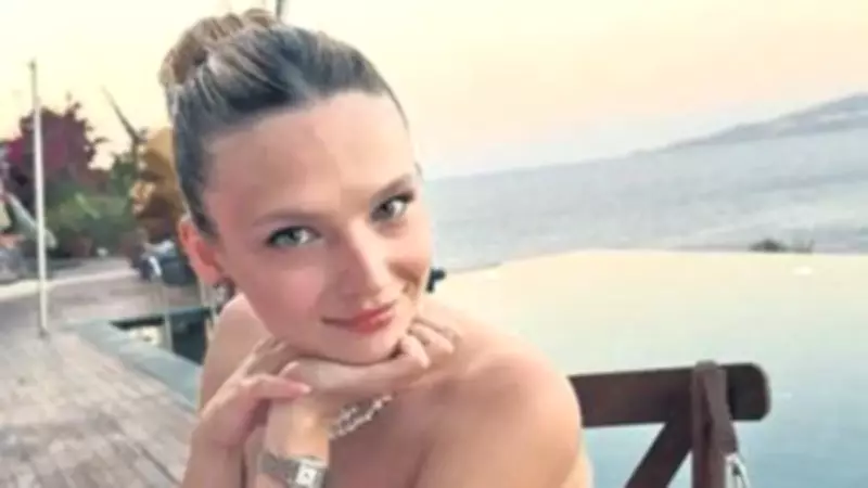 Nilsu Berfu Aktaş'tan Duygusal Şarkı Performansı