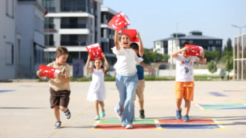 Okullarda son ders zili bugün çalıyor: 18 milyon öğrenci yaz tatiline giriyor
