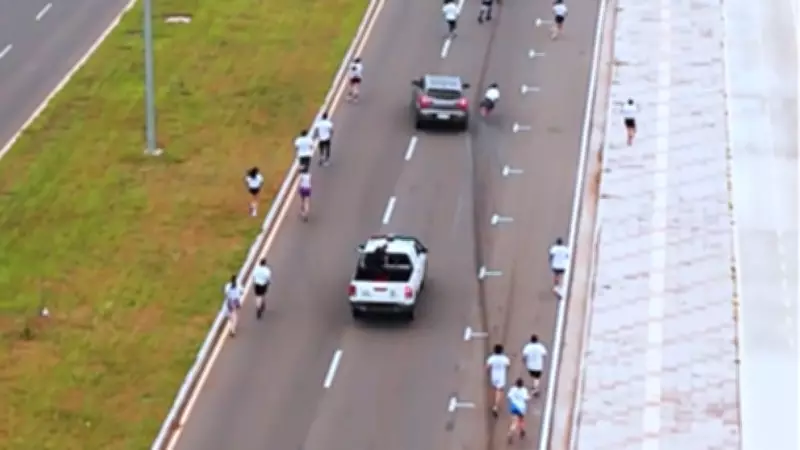 Paraguay'da Maraton Sırasında Polis Kovalamacası Dronla Görüntülendi