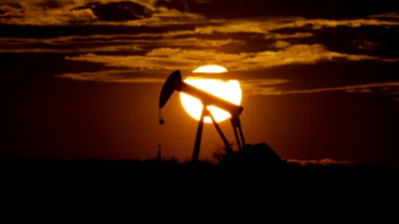 Petrol fiyatlarında düşüş sürüyor: WTI 73 dolar, Brent 77 dolar