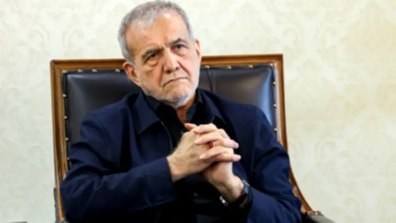 Pezeşkiyan: Ayrışma ve bölünmeye yol açacak her mesaj düşmanın değirmenine su taşımaktır