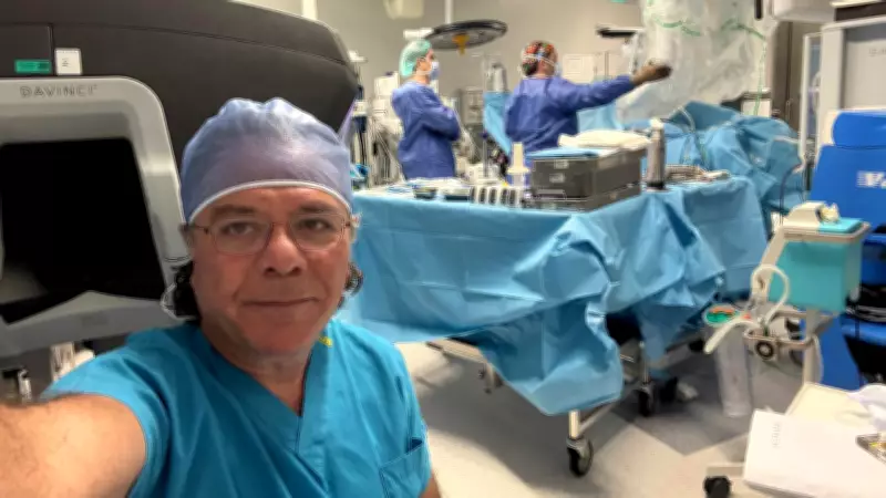 Prof. Dr. Oktar Asoğlu, İngiltere'de canlı robotik kanser ameliyatı yapacak