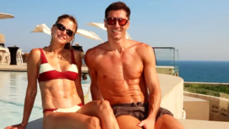 Robert Lewandowski Antalya'da Tatil Keyfi: Ailesiyle Belek'te