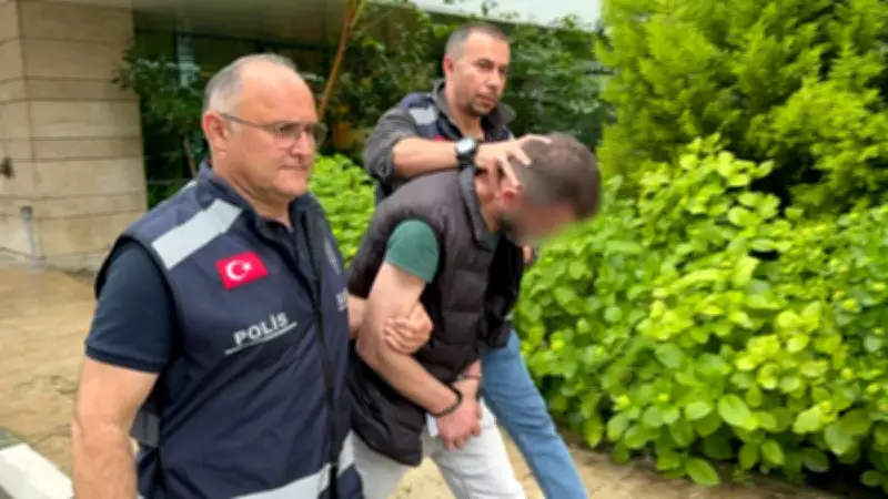 Samsun'da Mezarda Eşini Darbeden Koca Tutuklandı