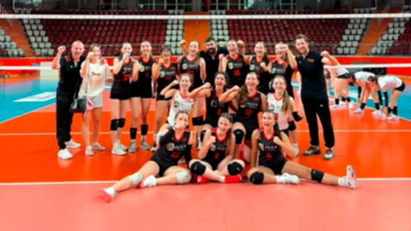 SET Voleybol Kulübü İstanbul Altyapı Ligleri'nde Rekor Kırdı