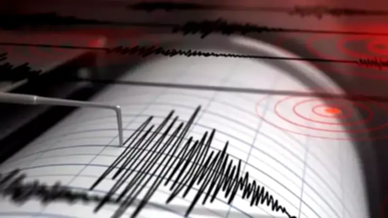 Siçuan'da 5.5 Büyüklüğünde Deprem: 13 Yaralı, 196 Kişi Tahliye Edildi