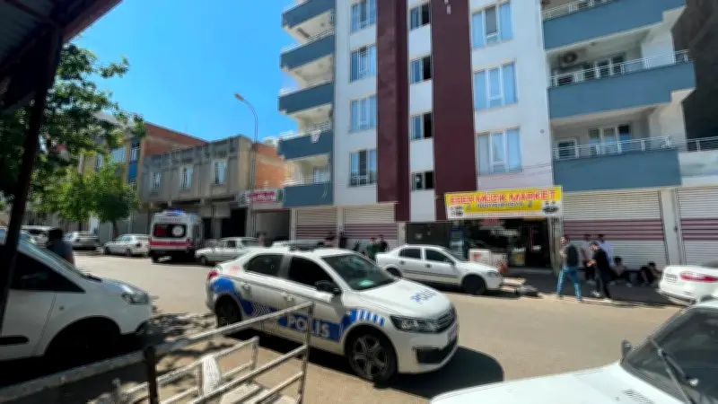 Siverek'te evde baba yaralı, oğlu ölü bulundu
