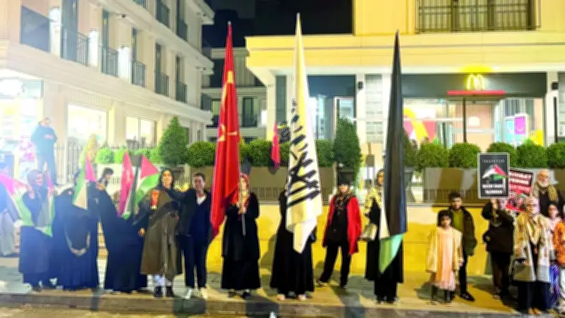 Üsküdar'da 252 Gündür McDonald's Protestosu: Boykot Nöbeti