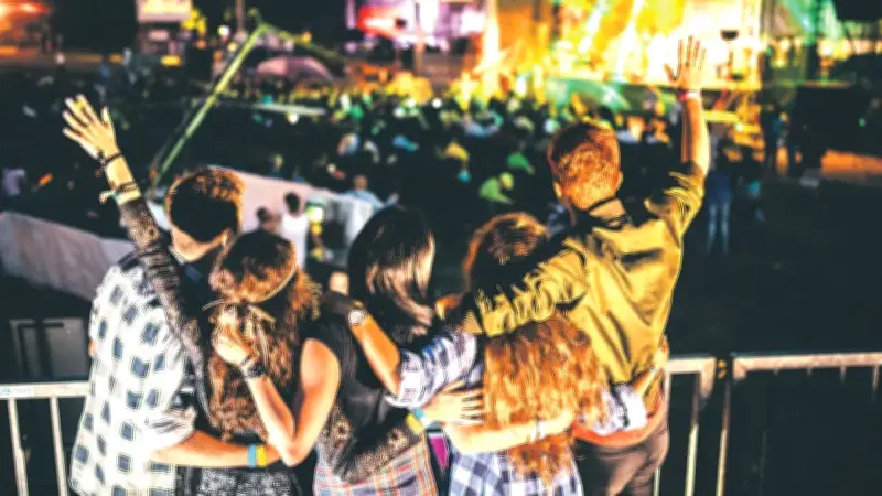 Solo Gezginler İçin 2026 Yaz Rotaları: Güvenlik, Estetik ve Müzik