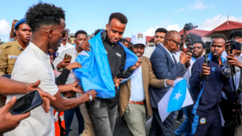 Somalili Taraftarlardan ABD'ye Alınmayan Hakem Artan'a Destek