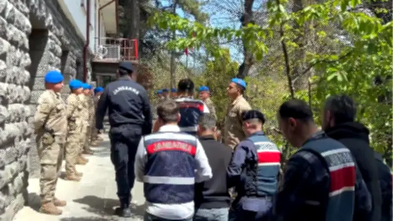 Son dakika: 34 ilde 4,8 milyar TL'lik dolandırıcılık ve yasa dışı bahis operasyonunda 293 kişi yakalandı