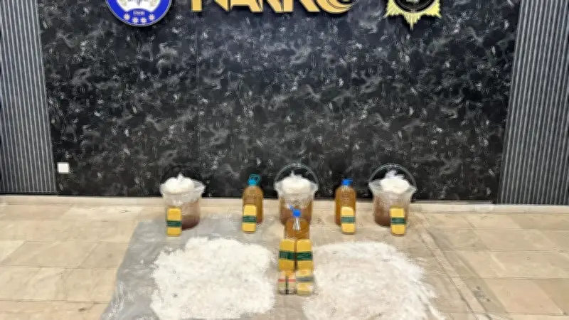 İstanbul'da MET imalathanesine baskın: 66 kg uyuşturucu ele geçirildi