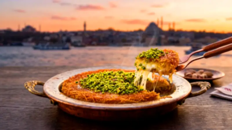 TasteAtlas 2026: Dünyanın En İyi Tatlısı Türk Tatlısı Seçildi, Baklavayı Geride Bıraktı