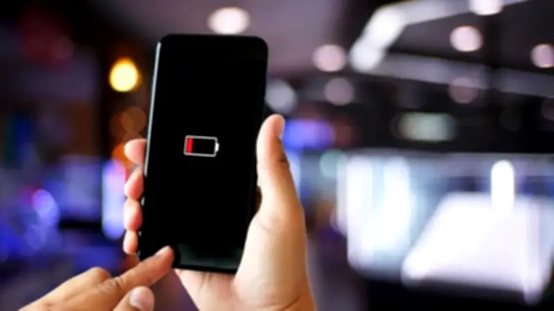 Telefonunuz Sizi Gizlice Dinliyor mu? Bataryayı Tüketen 3 Gizli Özellik