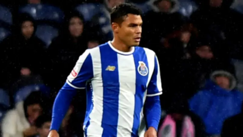 Thiago Silva resmen Fluminense'de! 2026'ya kadar sözleşme imzaladı