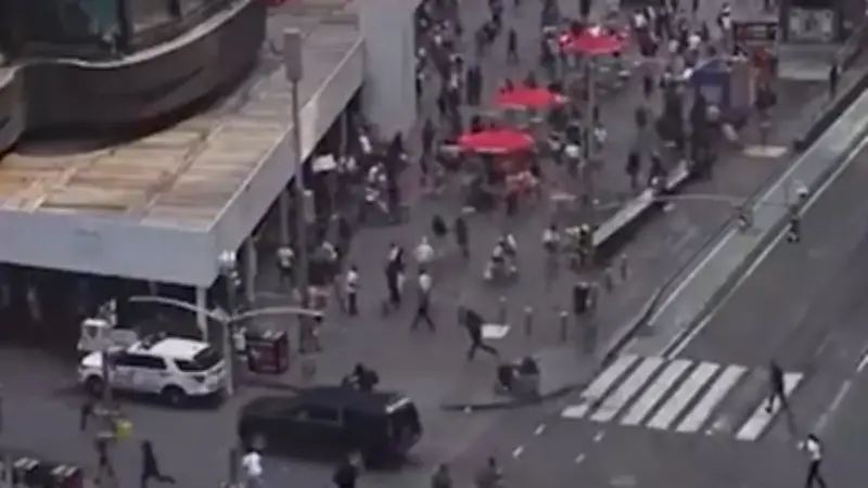 Times Meydanı'nda Silah Sesleri Panik Yarattı! ABD Karıştı