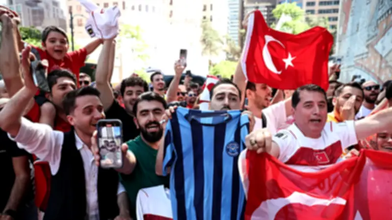 Türk Taraftarlar Vancouver Sokaklarında Maç Saatini Bekliyor