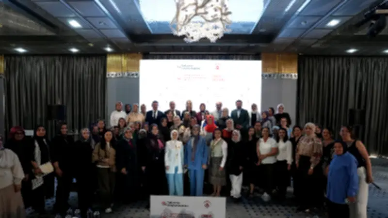 Türkiye'nin Girişimci Kadınları Bursa'da Buluştu, E-Ticaret Eğitimleri Verildi