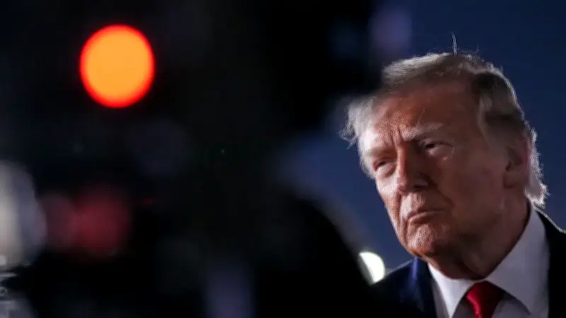 Trump, Fox muhabirine İran'a saldırı sinyali verdi