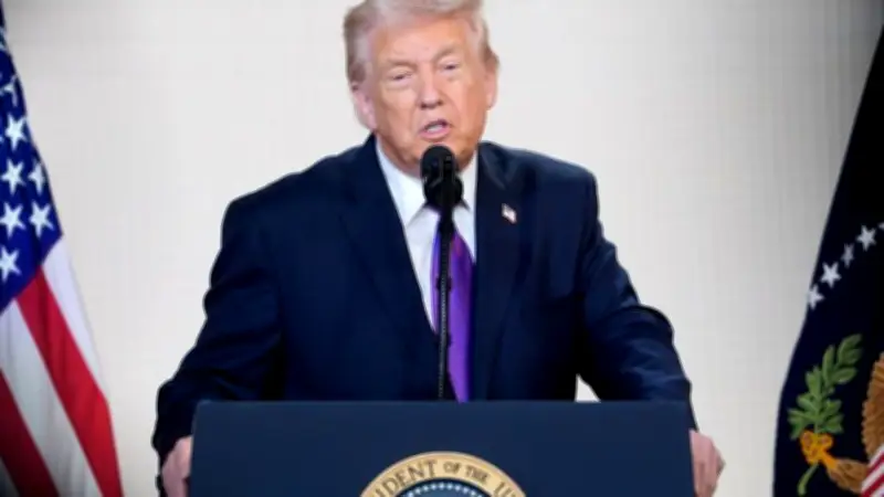 Trump: İran'a yönelik planlanan saldırıları iptal ettim, abluka sürecek