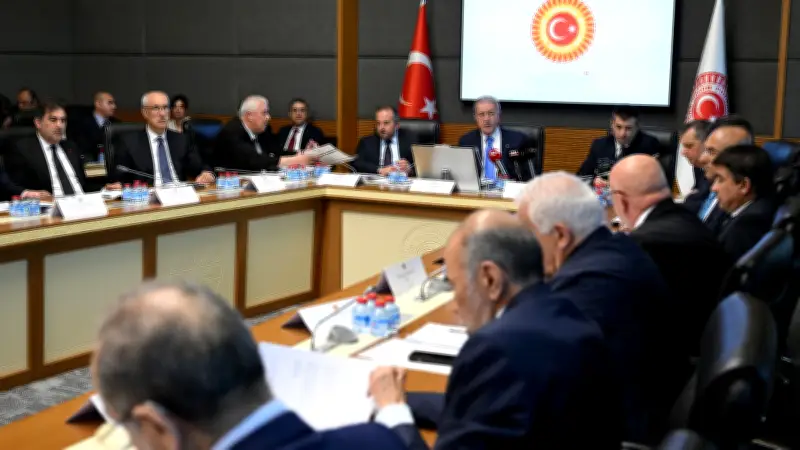 TSK düzenlemelerini içeren kanun teklifi komisyonda görüşülüyor