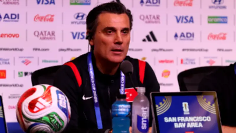 Vincenzo Montella: Futbolcularımız daha çok saygıyı hak ediyor