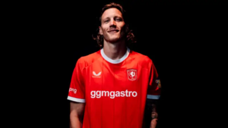 Wout Weghorst resmen Twente'de! 2 yıllık sözleşme imzalandı
