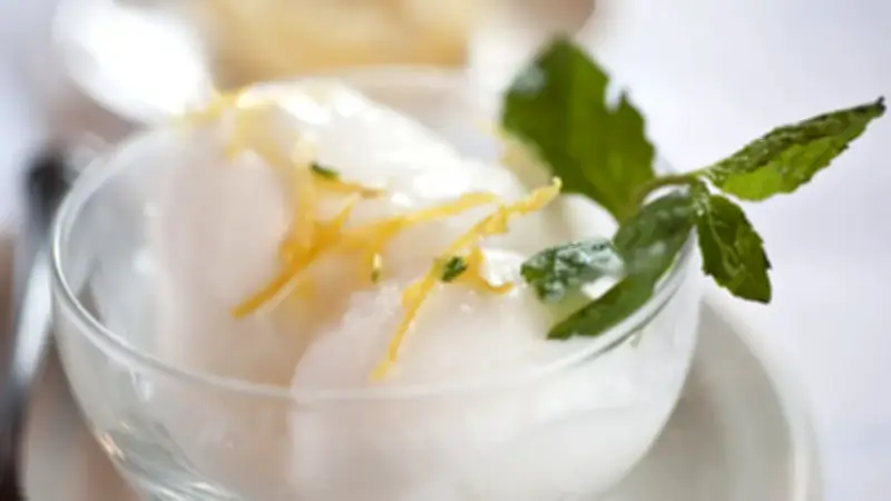 Yaz Sıcaklarına Son Nokta: Limon Sorbe Tarifi