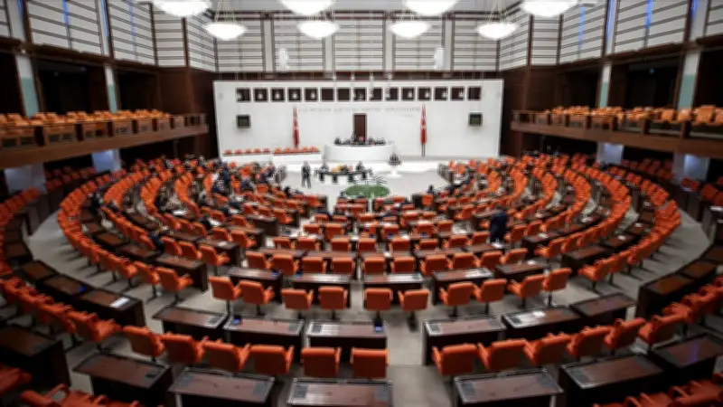 Yeni Torba Yasa Maddeleri: Kademeli Emeklilik Yok, Vergi Desteği Var