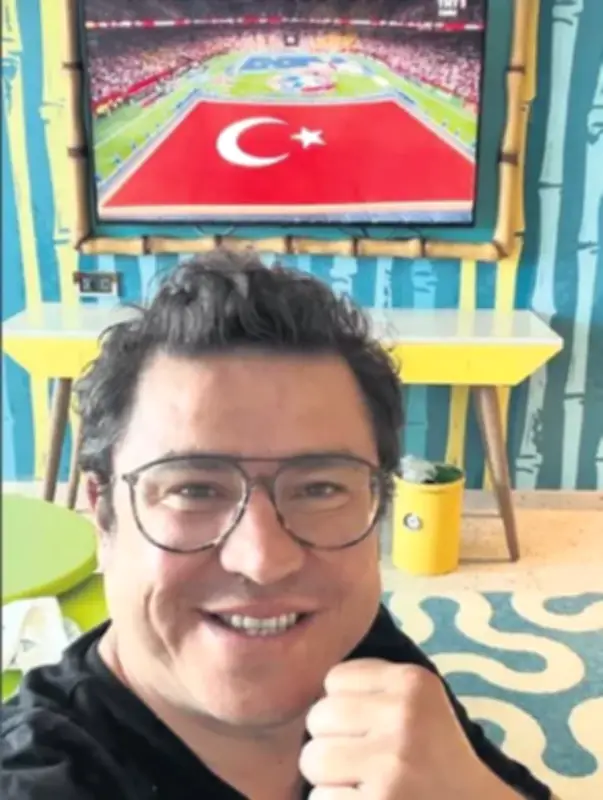 Yensen de yenilsen de kalbim hep sende: Ünlülerden Milli Takım'a destek