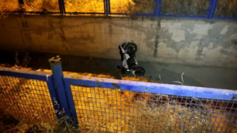 İzmir'de motosiklet eğitim sürüşünde dereye uçan kadın hayatını kaybetti