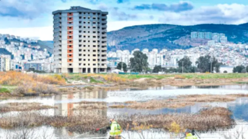 İzmir'de sivrisinek krizi büyüyor: Vatandaş isyan etti
