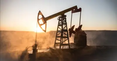 ABD'de Petrol Sondaj Kulesi Sayısı Arttı: 10 Adet Yeni Kule