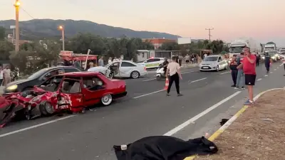 Balıkesir Edremit'te feci kaza: 2 ölü, 3 ağır yaralı