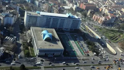 İBB Kültür A.Ş. Genel Müdür Yardımcısı Erhan Karaal evinin önünden kaçırıldı