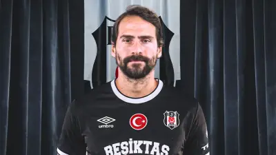 Beşiktaş, Şilili yıldız Erwin Feuchtmann'ı yeniden kadrosuna kattı
