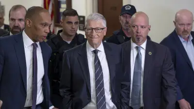 Bill Gates: Epstein evlilik dışı ilişkilerimle şantaj yapmaya çalıştı