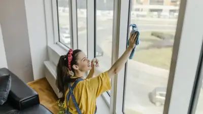 Camları Asla Bu Saatte Silmeyin! Çizgi Çizgi İz Kalmasının 3 Nedeni