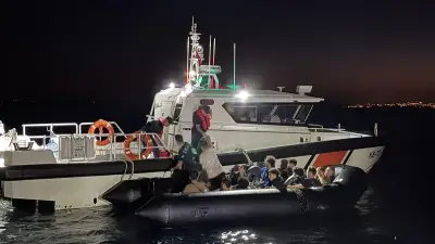Ege'de Kaçışa Geçit Yok: Lastik Bota 15 Düzensiz Göçmen Yakalandı
