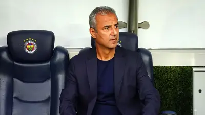 Fenerbahçe'de transfer operasyonu başladı: 2 isimle yollar ayrılıyor