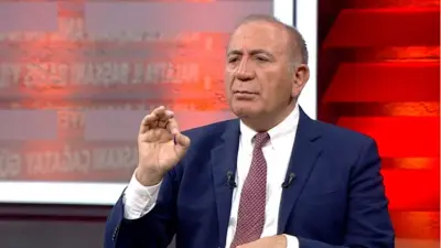 Gürsel Tekin'den CHP'de Kurultay Krizi İçin Altı Kişilik Heyet Önerisi
