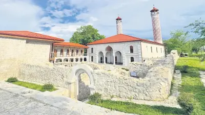Kahramanlık Şehri Şuşa Ayağa Kalkıyor: Tarihi Yapılar Restore Ediliyor