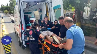 Kamyonet yaya geçidinde yayaya çarptı: 1 yaralı