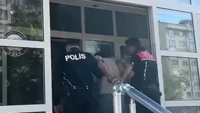 Kırmızı bültenle aranan Afgan uyruklu şahıs sahte kimlikle Kütahya'da yakalandı